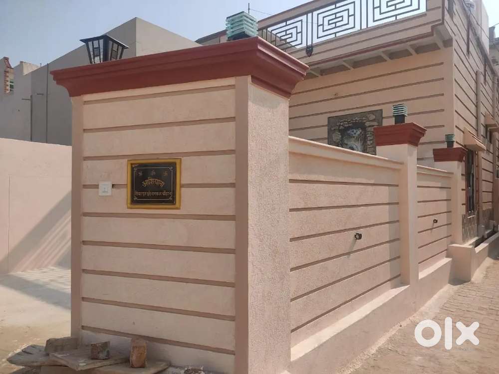 House for rent 2bhk with car parking and rooftop