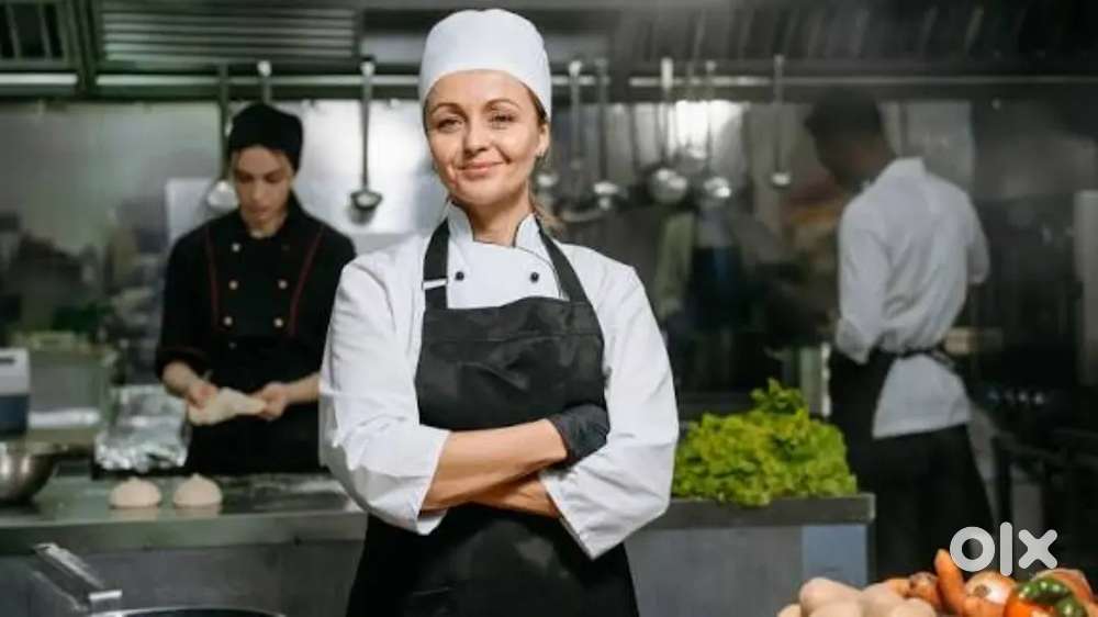 Bengoli female cook in house