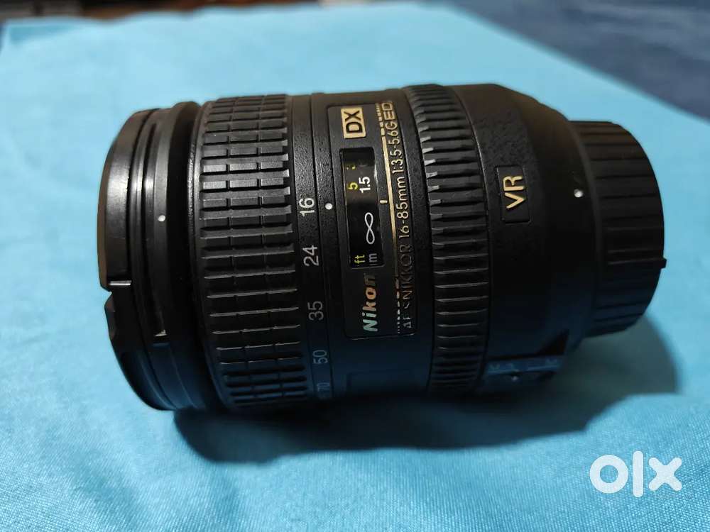 Nikon NIKKOR AF-S DX 16-85mm Zoom Lens

With box