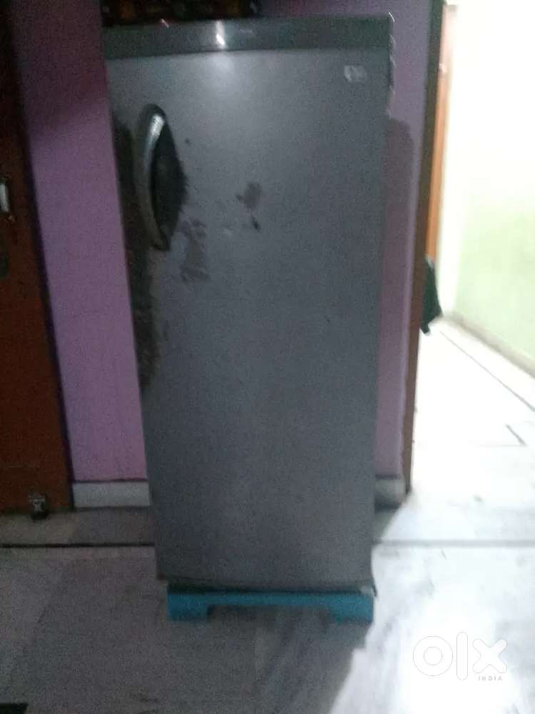 Old LG REFRIGERATOR