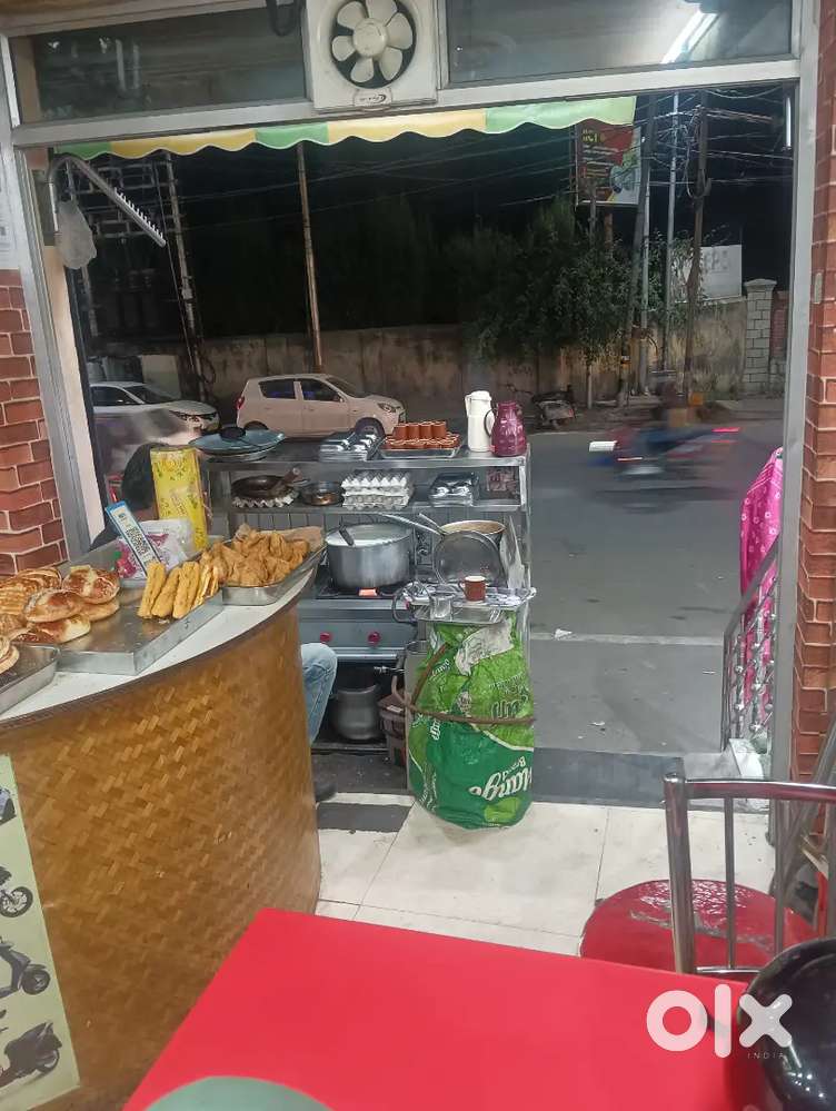 Chola Puri , omelette etc