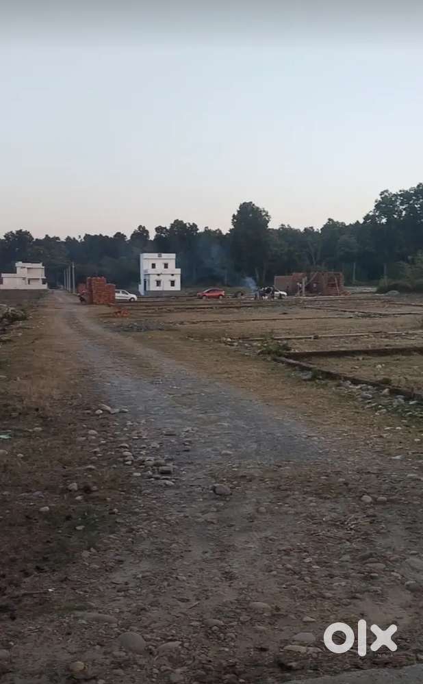 Plot for sale 30 ft wide road. Near Ratanpur chowk.