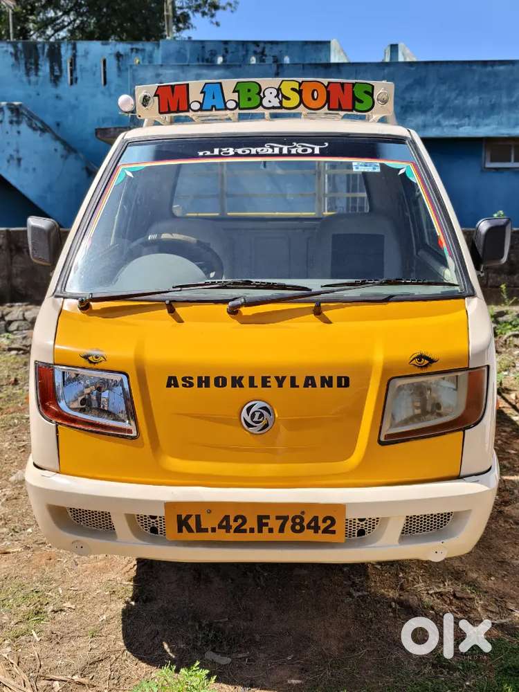Well maintened vehicle. Records are currently upto 2026.