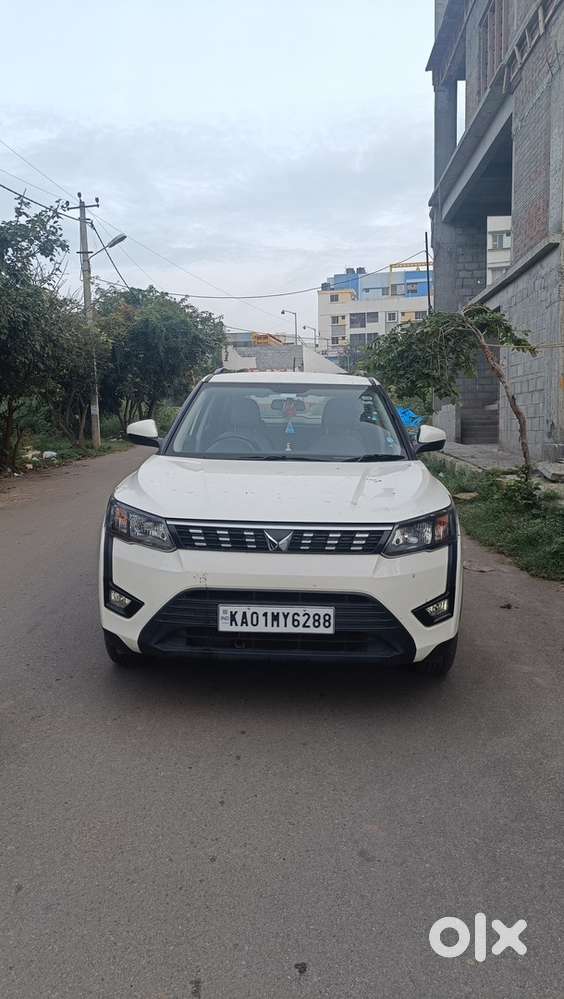Mahindra XUV300 2022 Diesel 20800 Km Driven