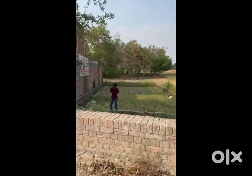 MAIN ROAD PROPERTY FOR SALE – PRIME LOCATION NEAR VARANASI AIRPORT