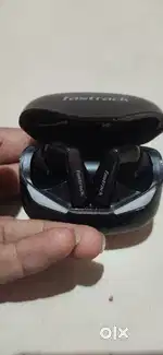 Fastrack ft3 earbuds Bluetooth