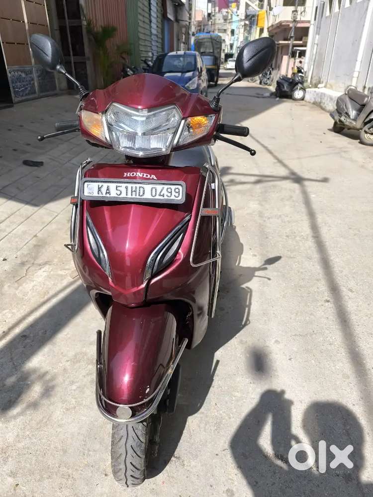 Honda Activa 5G single owner insurance running showroom maintenance