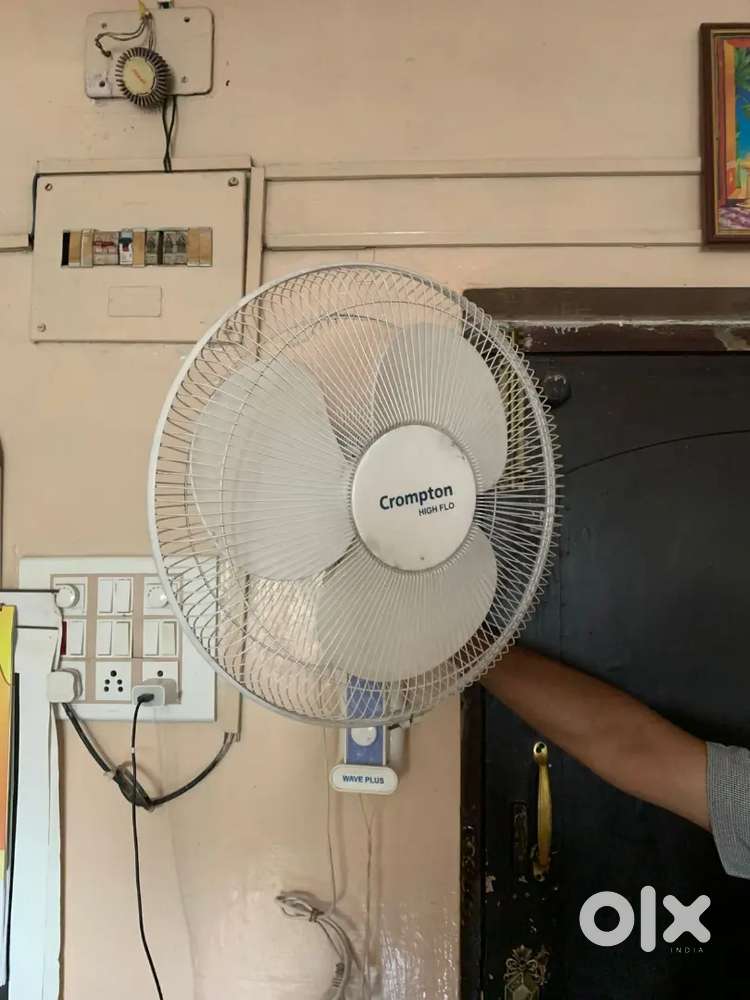 Crompton High Flo Wave plus Wall Mount Fan
