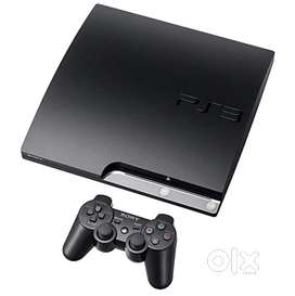 Game Player Sony PS3 with 16 Cds.