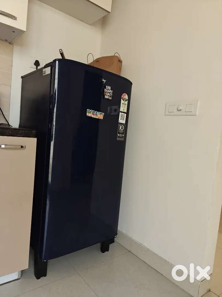 Brand new Fridge, 183 liter, 2 months old. RFS is shifting