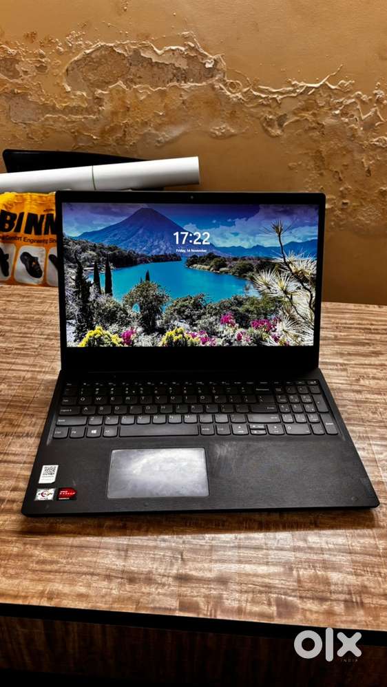 Lenovo laptop 12 gb ram 1 tb hhd and 256 gb ssd