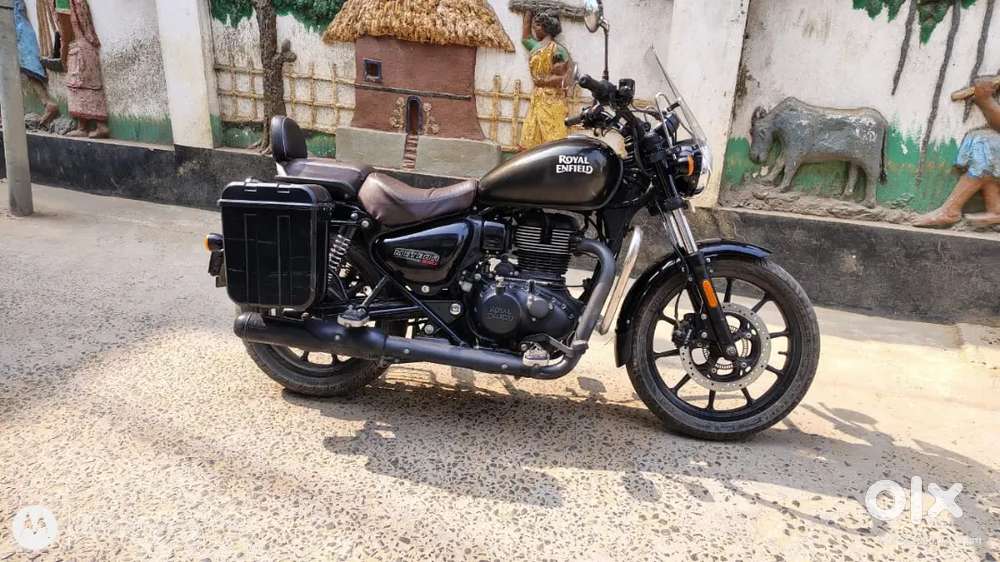 Meteor 350 with all loaded accessories