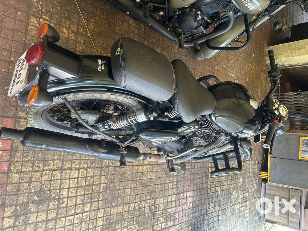 Classic 500 stealth black