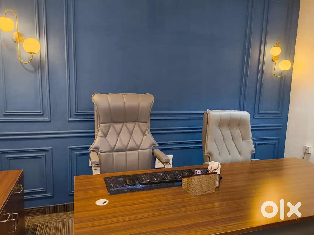 800 sq ft Fully Furnished Office Space