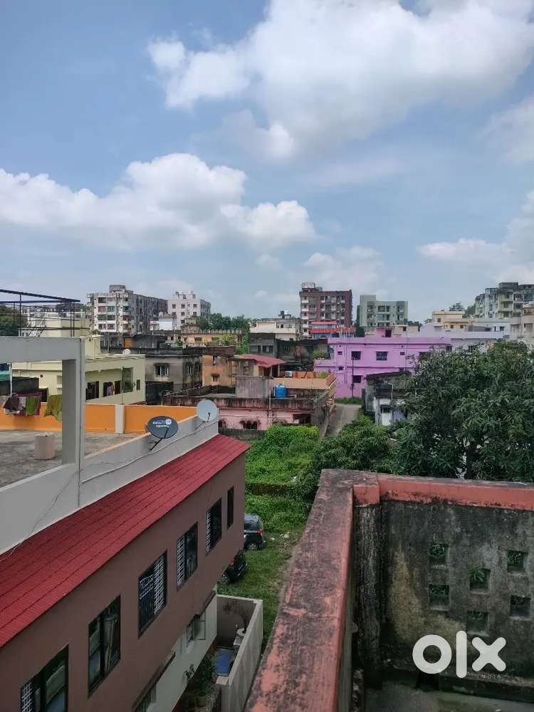 2bhk and 1rk available