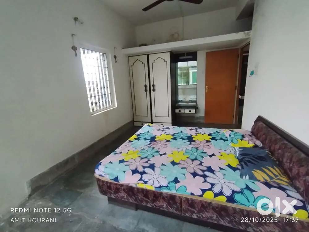 Income Tax 2BHK Semi Furnished Flat For Rent In Ashram Road