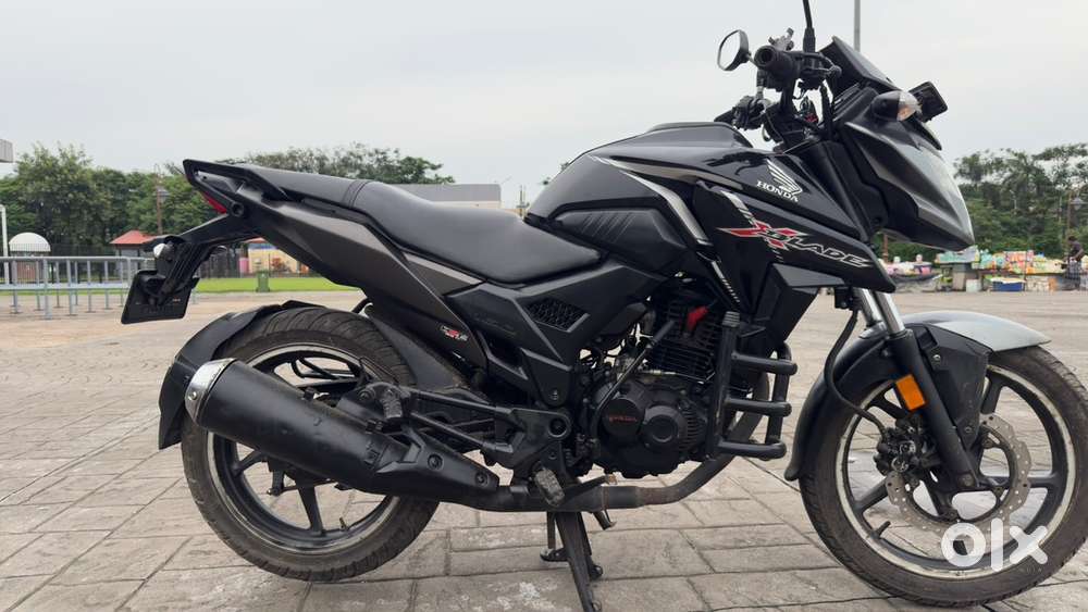 Honda X-Blade 160cc  Best-in-Class Mileage 50+ KMPL