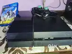 Ps4 500GB with 1 Game disc