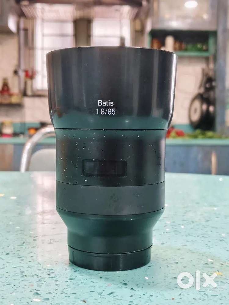 Sony Zeiss 85mm lens