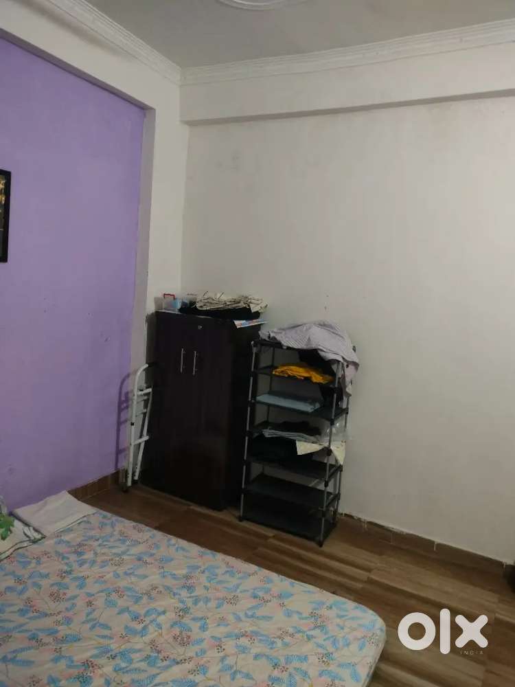 Urgent need flatmate boy