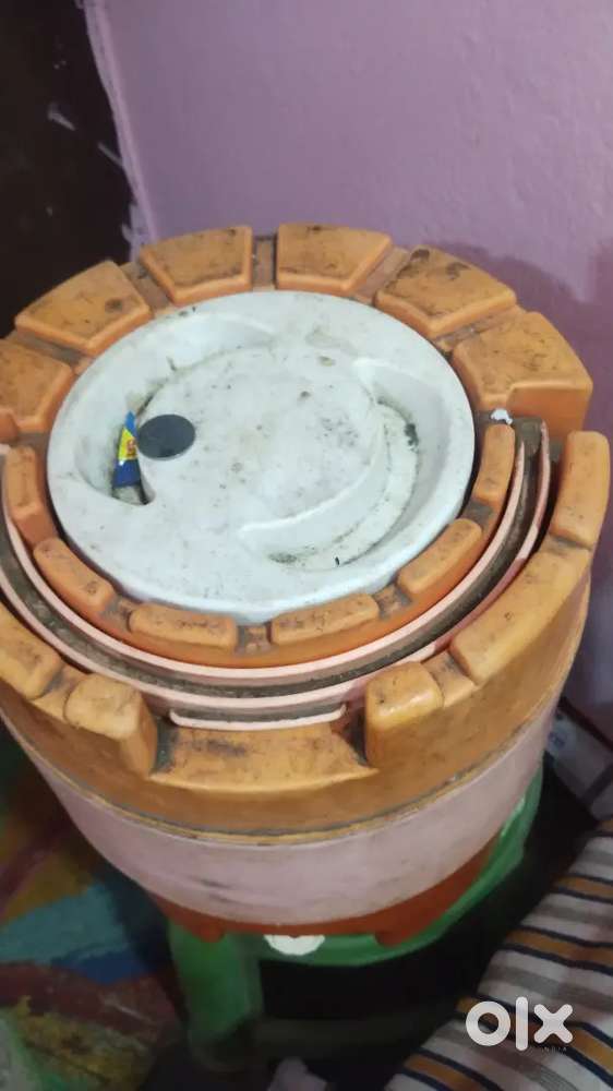 Pani bottal and table