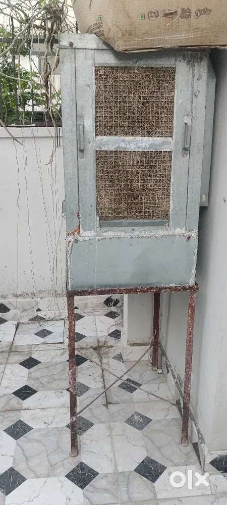 Cooler exhaust
