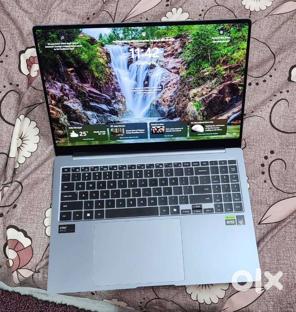 Samsung Galaxy Book4 Ultra (NP960XGL) – Intel Evo Edition