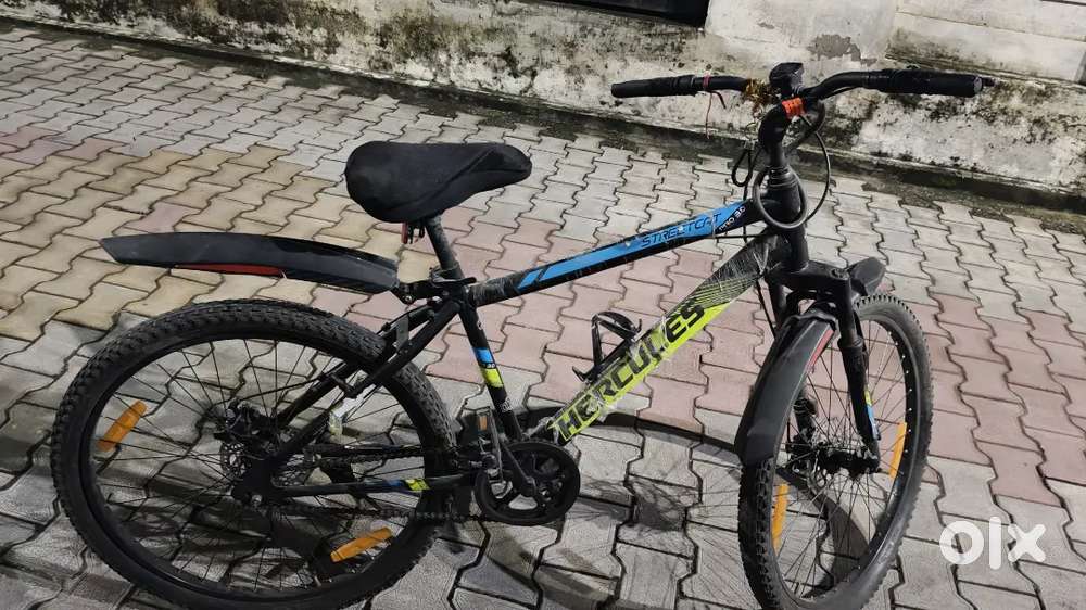 New hercules 26inch cycle with both  disk brake only 6 month used