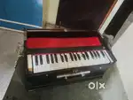 Old Harmonium