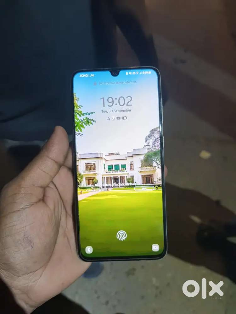 Samsung galaxy a70s 6/128 GB  6500 rs only