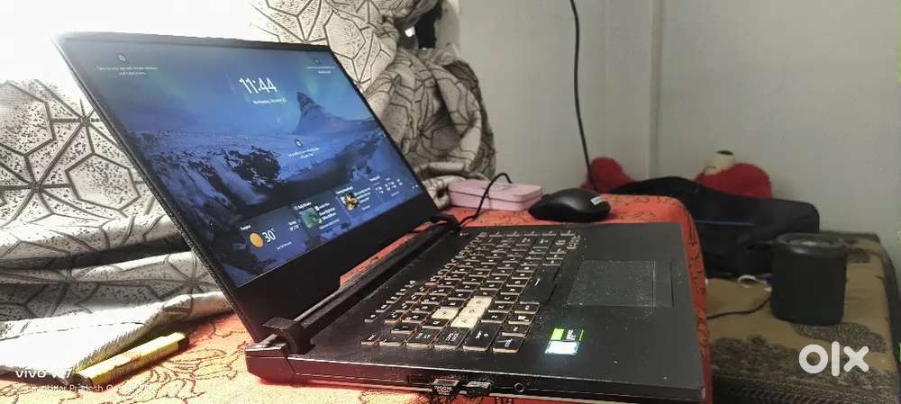 ASUS Rog Stric Gaming laptop for sell.