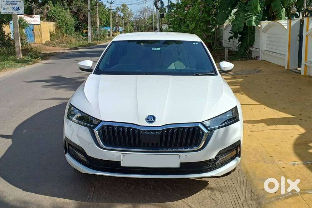 Skoda Octavia 2.0 Style TSI AT, 2022, Petrol