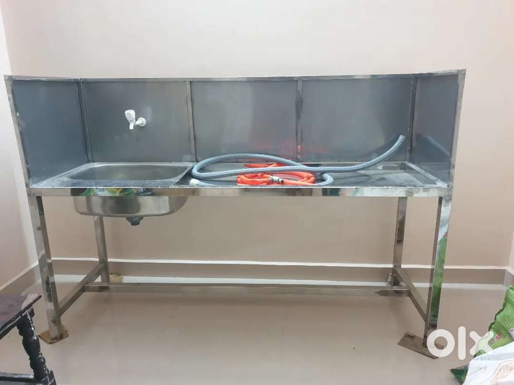Robust stainless steel kitchen stand