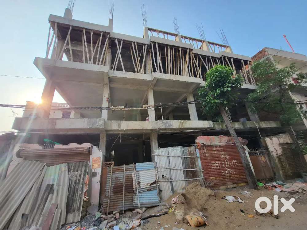 Office Shop Space for rent with lift