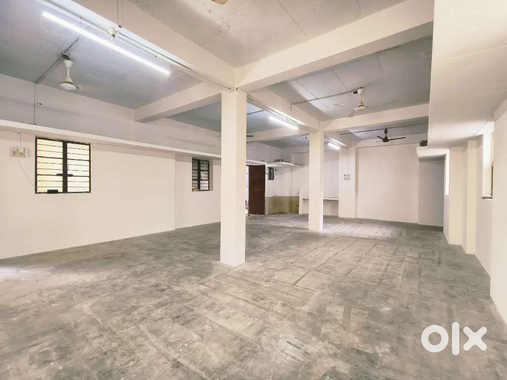 800 SF space. Aksharchok, Vadodara