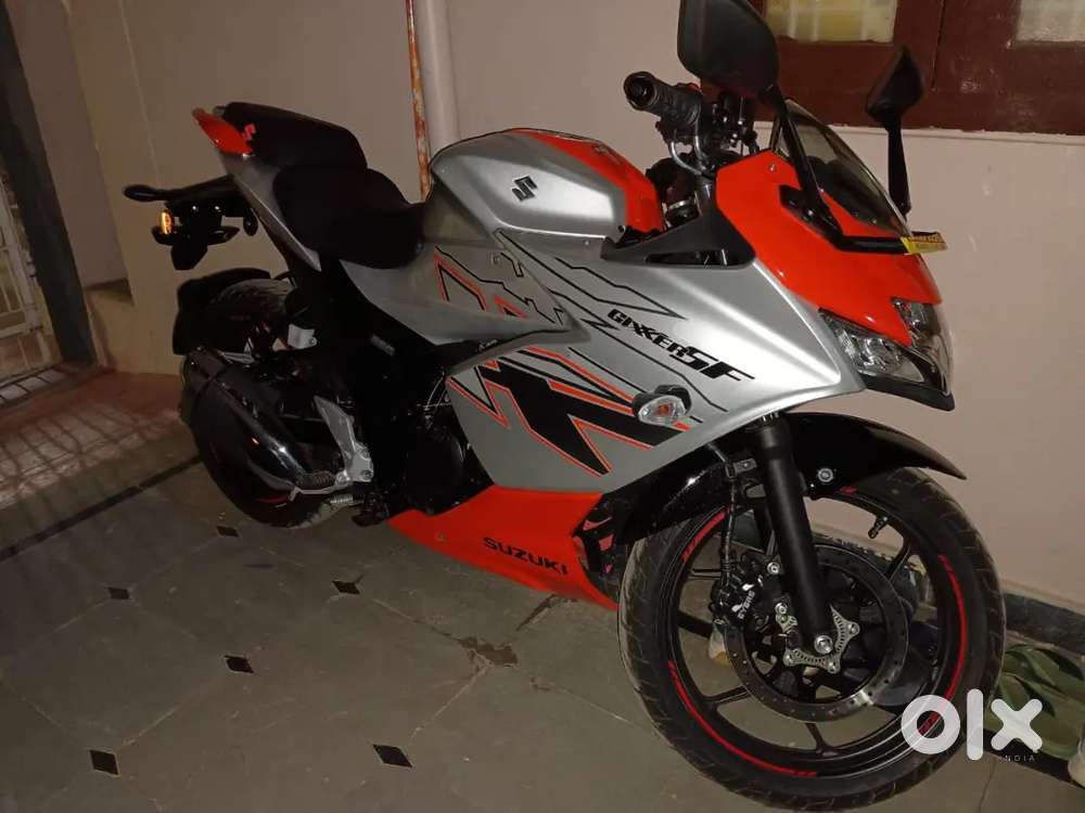 Suzuki Gixxer SF