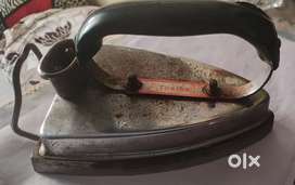 Selling an old (TOSHIBA) Iron in good condition