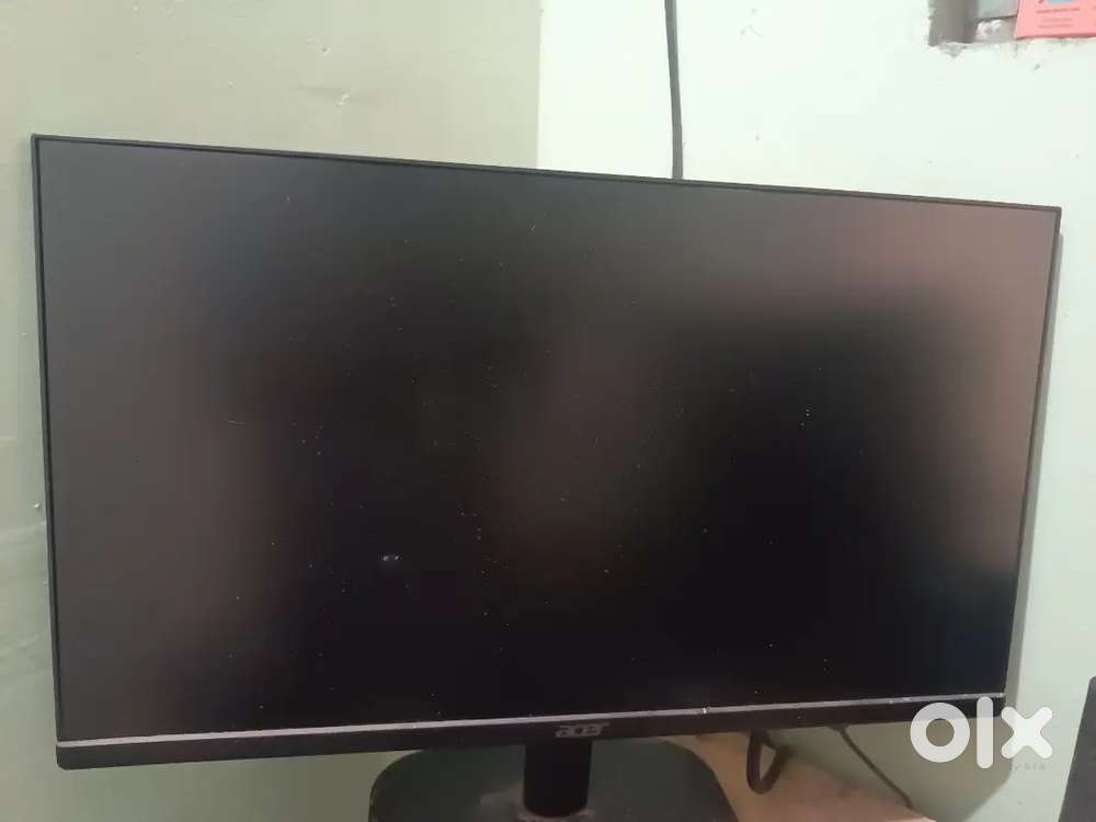 Desktop pc with monitor