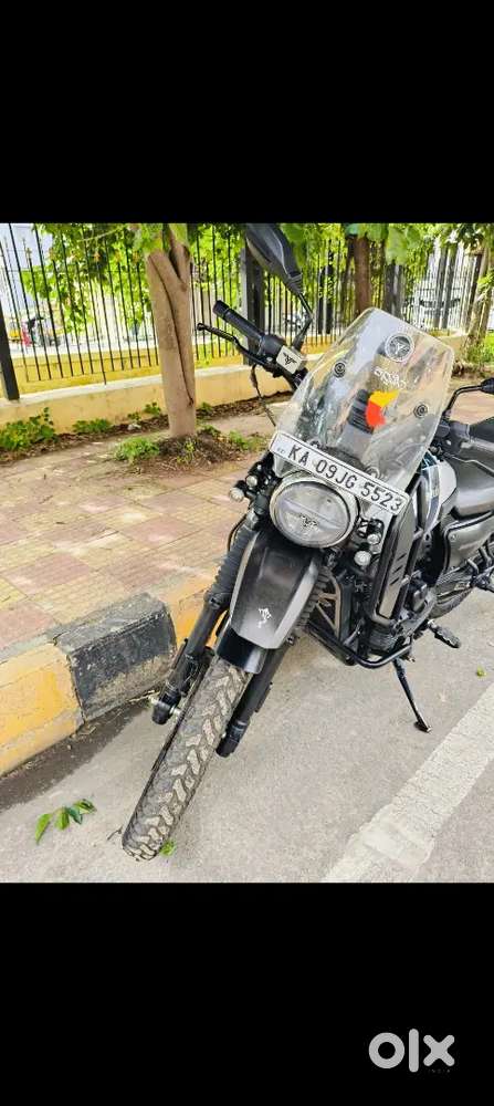 Yezdi Adventure 2022