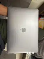 Apple Macbook Air 13”M2 256GB 2022 exellent condition w apple care+