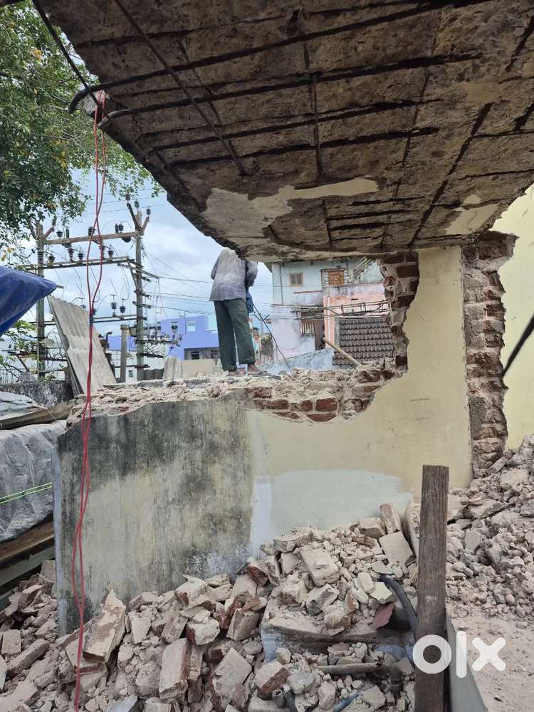 Need Demolition Worker daily labour basis. We have demolisher machine.