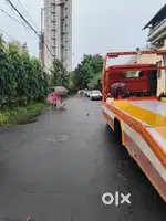 Towing vehicle