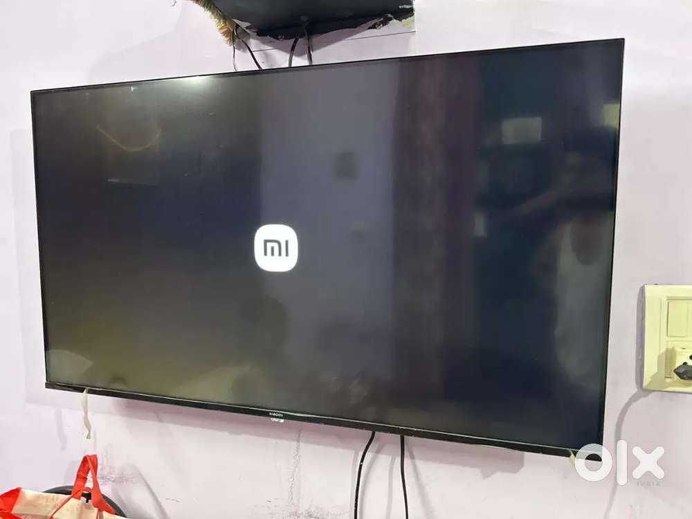 Mi 4a 43inch tv like new condition 1 year old