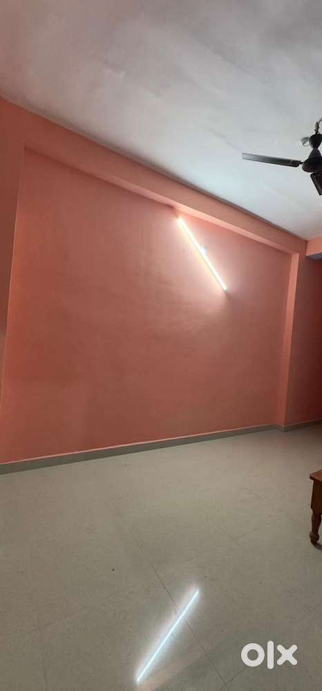 Room +kitchen for batchlers