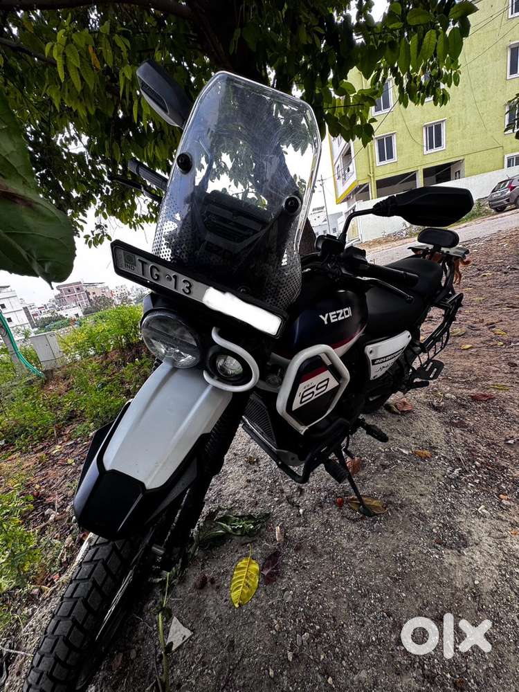 Yezdi Adventure 2025