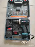 Cordless Drill with 2 battery 1 month old