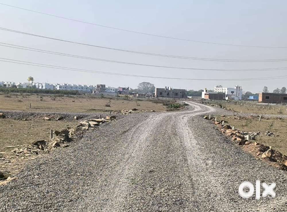 Residential plot available near new “JAIPURIYA SCHOOL “