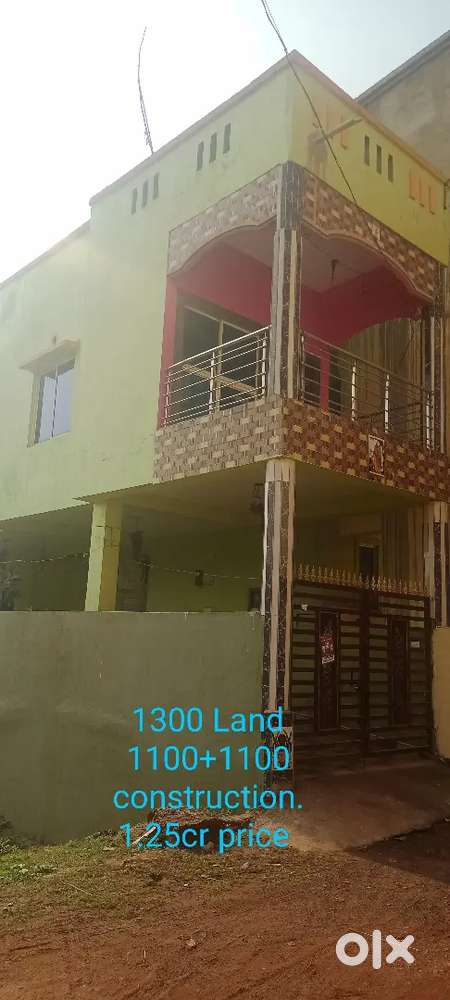 Duplex urgent sale ready to move G+2