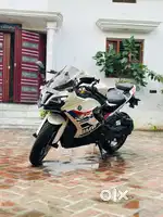 BMW G310RR