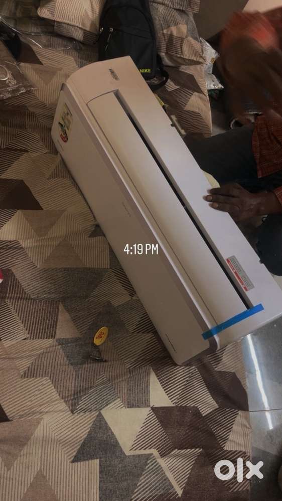 Lloyd Split Ac